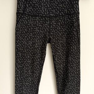 Lululemon Cropped Legging Size 4 Black and Grey— NWOT, No Tags